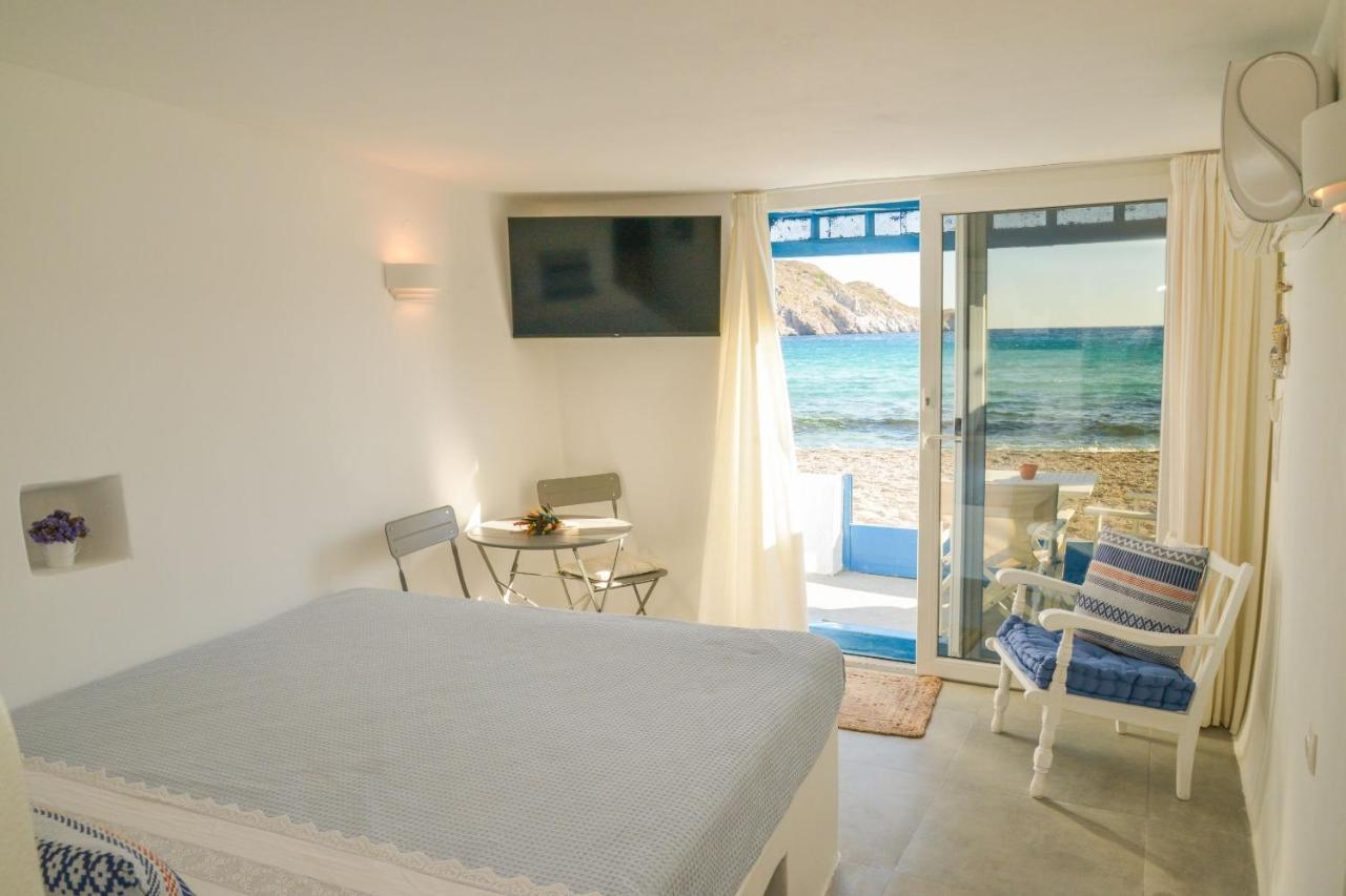 Milos Accommodations Firopotamos Exterior photo